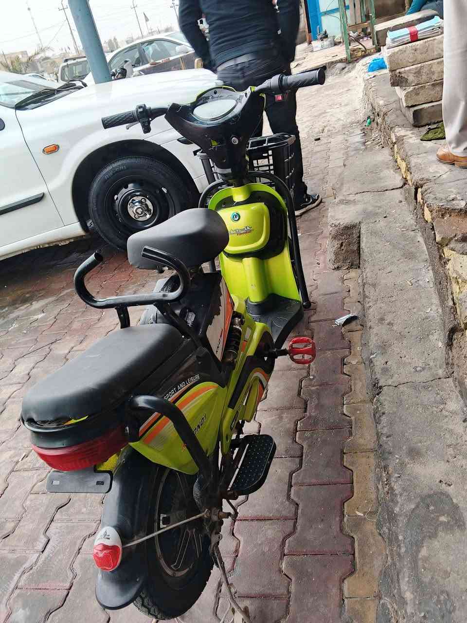 سلام عليكم دراجه شحن كامله نقص برغي ما بيها وياهه شاحنه وبصمه مكاني ميسان استفسار اتصل ***********
