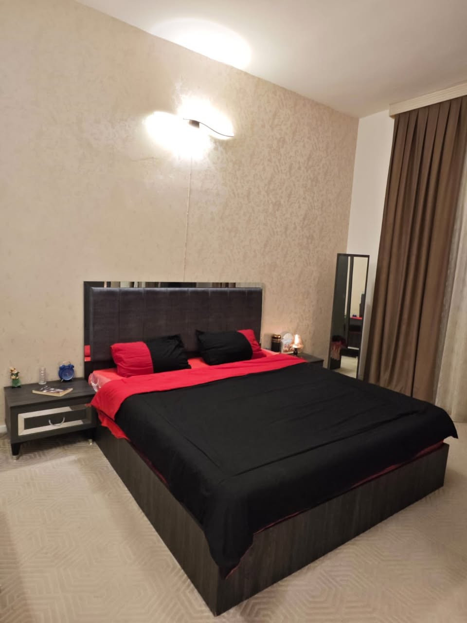 اثاث للبيع
جربايه اطفال نفرين -دوشك عدد٢ضغط عالي اسفنج
ميز طعام مع ٤ كراسي
غرفه نوم مع ملحقاتها-دوشك ضغط عالي اسفنج
تخم قنفات ٨مقاعد
غساله اوتوماتيك
كاونتر خشب تصميم مع ملحقاته فرن-مايكرو-طباخ-مرشحه
ميز تلفزيون 
للاستفسار يرجى مراسله او الاتصال بالرقم
***********
