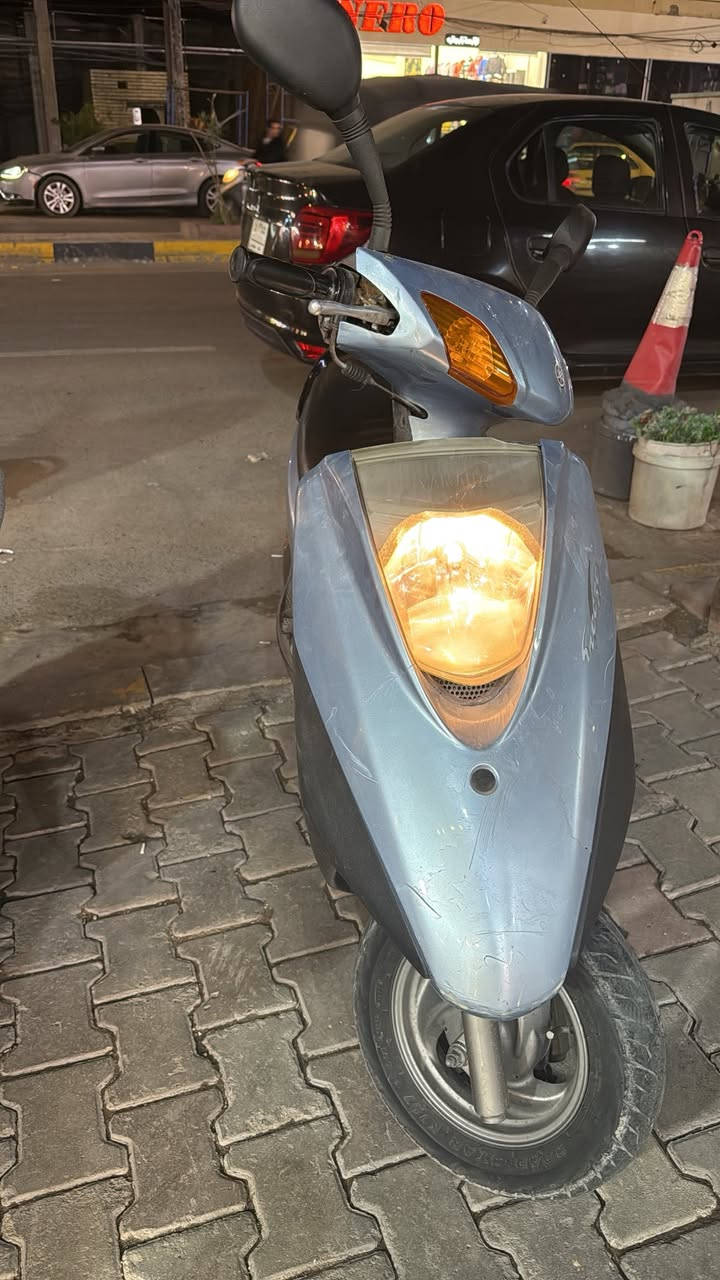 السلام عليكم
دراجه بريز لايت جوه 
دراجه نضيفه وشلعه معدل خير من الله 
كابريتر 
نكره سلف كهربائيات كله شغاله 
مبدله بوشه ستندر بلاديه مال رمبه يعني مو تجاري 
السعر :650 قفل 
الرقم : ***********
