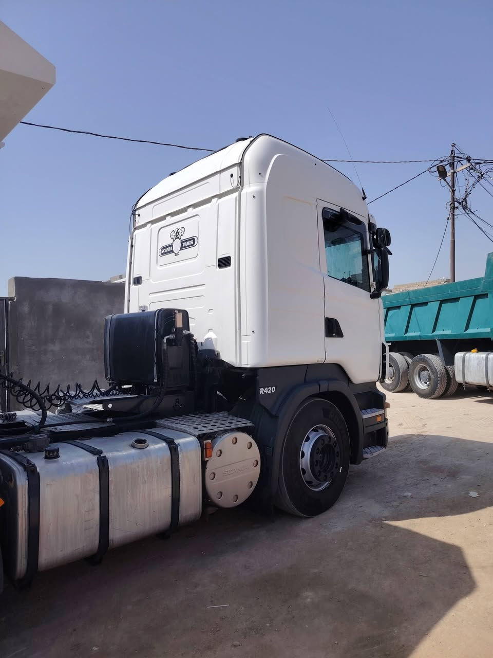 السلام عليكم سياره 2009 للبيع مكينه 6 جير 1000 مجموعه سبرنك عربانه عمل بغداد ذرعه  33 بدون تلاوه مع التعلاوه 37 رقم بصره تحويل ثاني يوم المكان البصره الدير سياره جاهزه للعمل *********** اتصل تدلل
