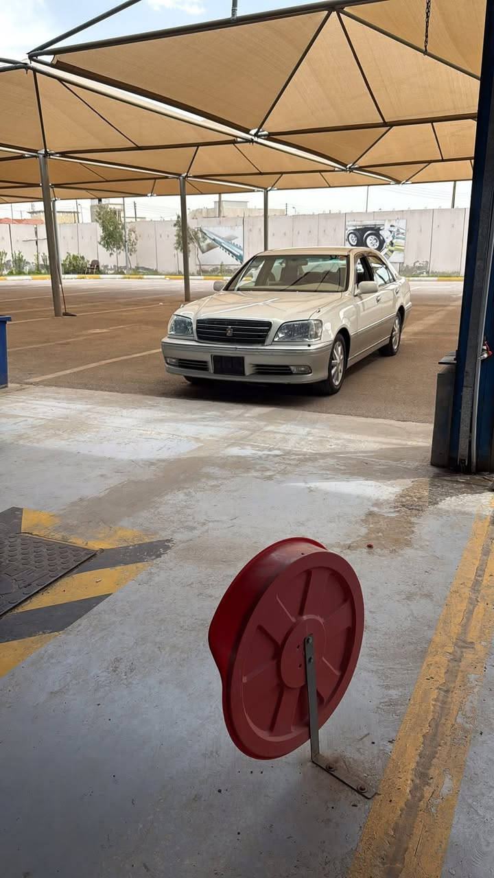 سلام عليكم سيارة ملكه كرستال اصل محرك D4 الصغير تسجيل جديد قرار 48 بس كمرك ما مدفوع اتريد تدفع انته تريد اني ادفعلك كلشي بسعره مكاني بغداد ورقم بغداد السياره موديل 2002 ماشية 58 جديده طك كارتون واحلا من الصور
***********
