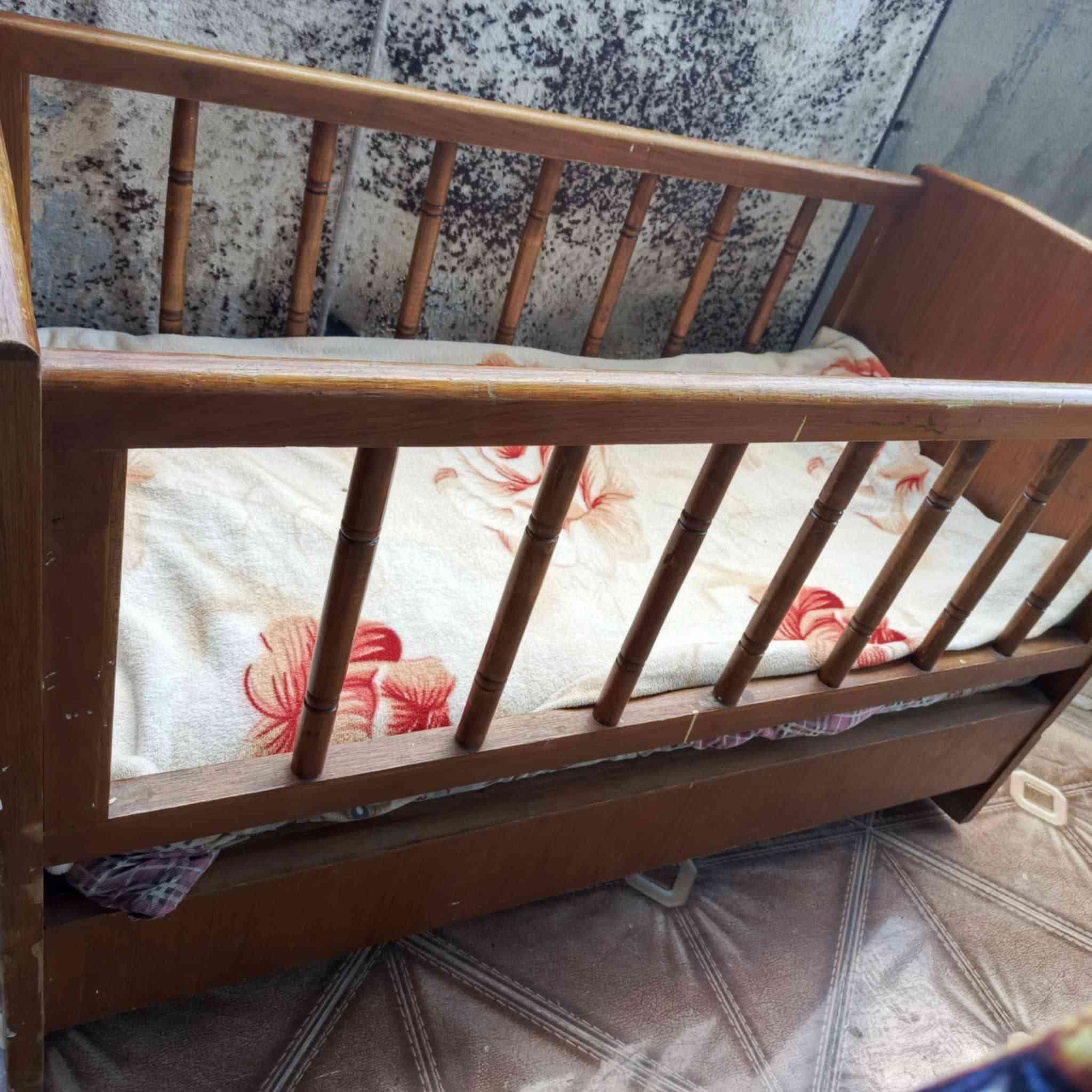 تخت طفل للبيع خشب ثقيل شغل درجة اولى السعر ٣٠


**إذا كنت صاحب هذا الإعلان وتريد حذفه لأي سبب، رجاءا أرسل رسالة إلى الدعم الفني**