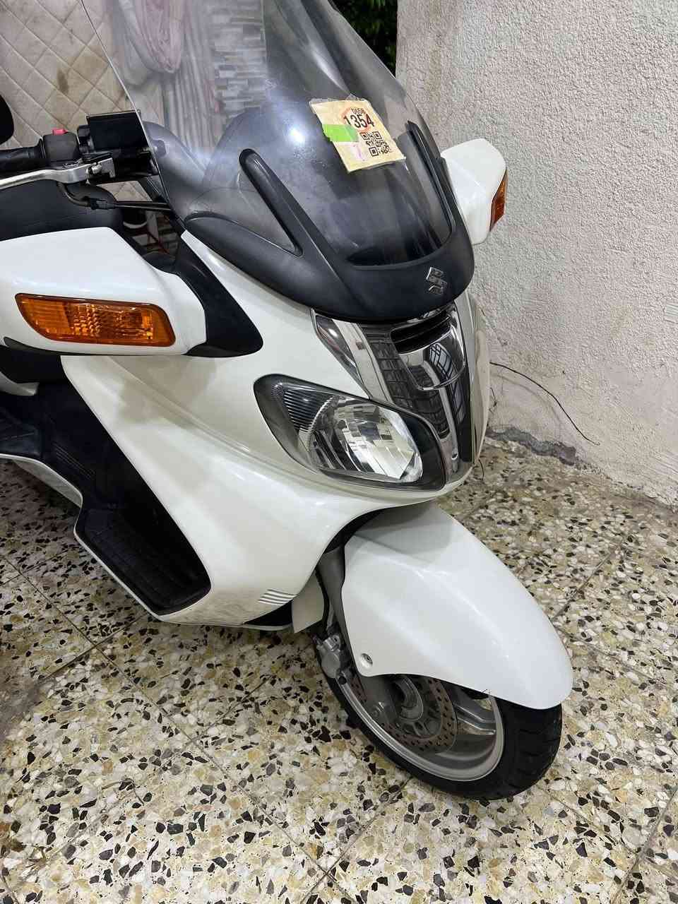 سلام عليكم...
سلفر ونج650 كفاله عامه  لمكينه برغي ما مفتوح  ما بيه نقص دامه جديده مسويله شلعه معدل تشك لكاع لسعر تفضل خاص لو اتصل *********** وبخدمتگ مكاني بغداد...!
