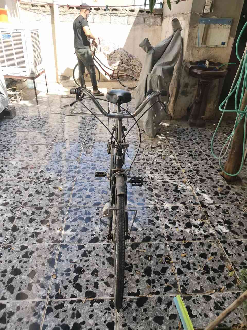 سلام عليكم ورحمة الله وبركاته عندي هاذا الباسكل للبيع كلشي مابي كدام عينك عقرب شغال بريكات كشن لايت حساس 
واخو الجديد مطالع بي صار اكثر من شهرين 
السعر ١١٠ وبي مجال للطيبين


**إذا كنت صاحب هذا الإعلان وتريد حذفه لأي سبب، رجاءا أرسل رسالة إلى الدعم الفني**