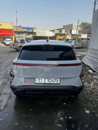 كونا موديل 2024 حادثه موجود بل سونر ماشيه 13الف السعر 180 وبيها مجال 0...