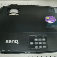 بروجيكتور • ٣٠٠٠ لومن • جديد بالكارتون