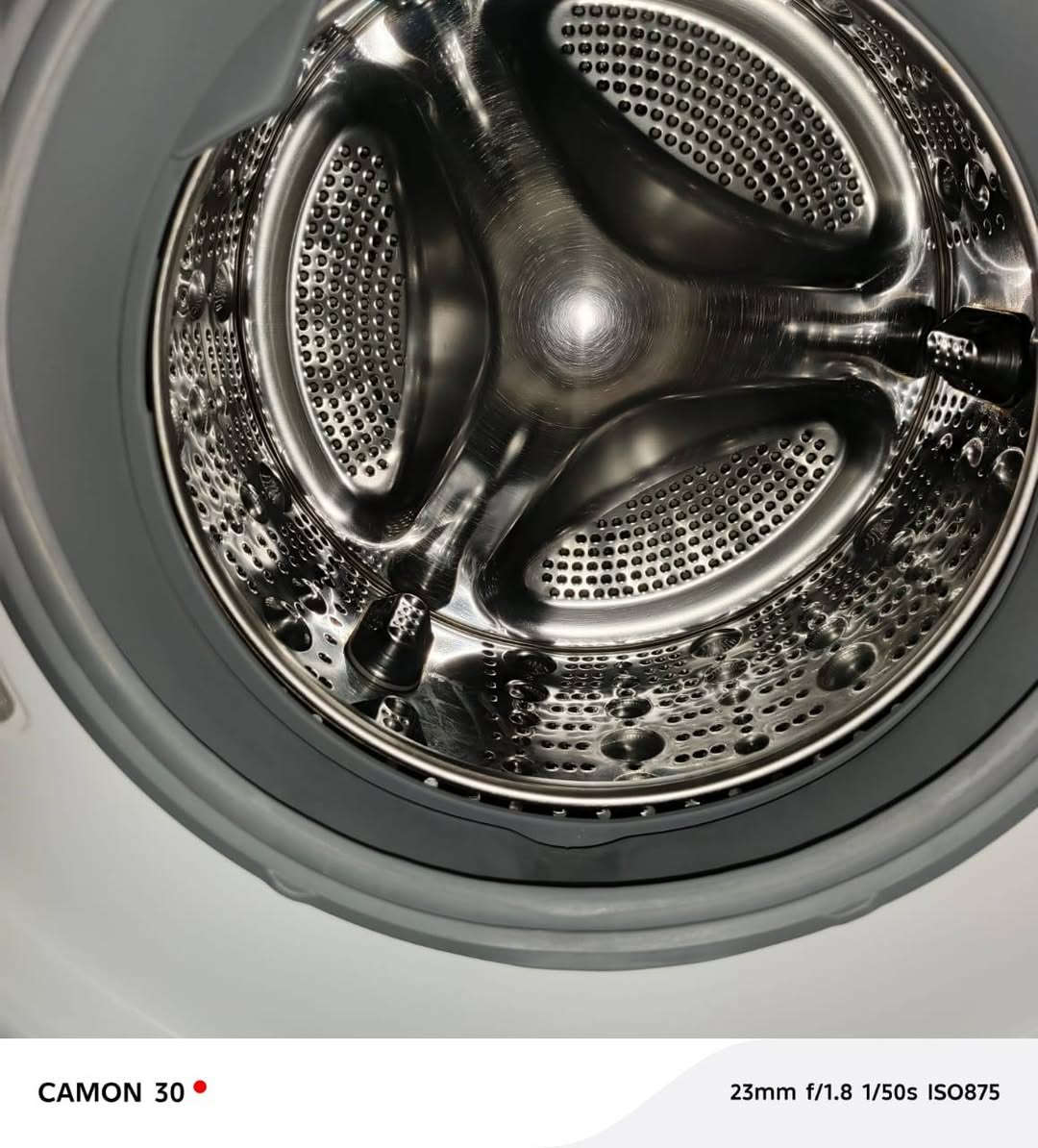 للبيع غساله ايرجي شغاله وما بيها اي شيء جديده مشتغله شيء قليل الرقم ***********
