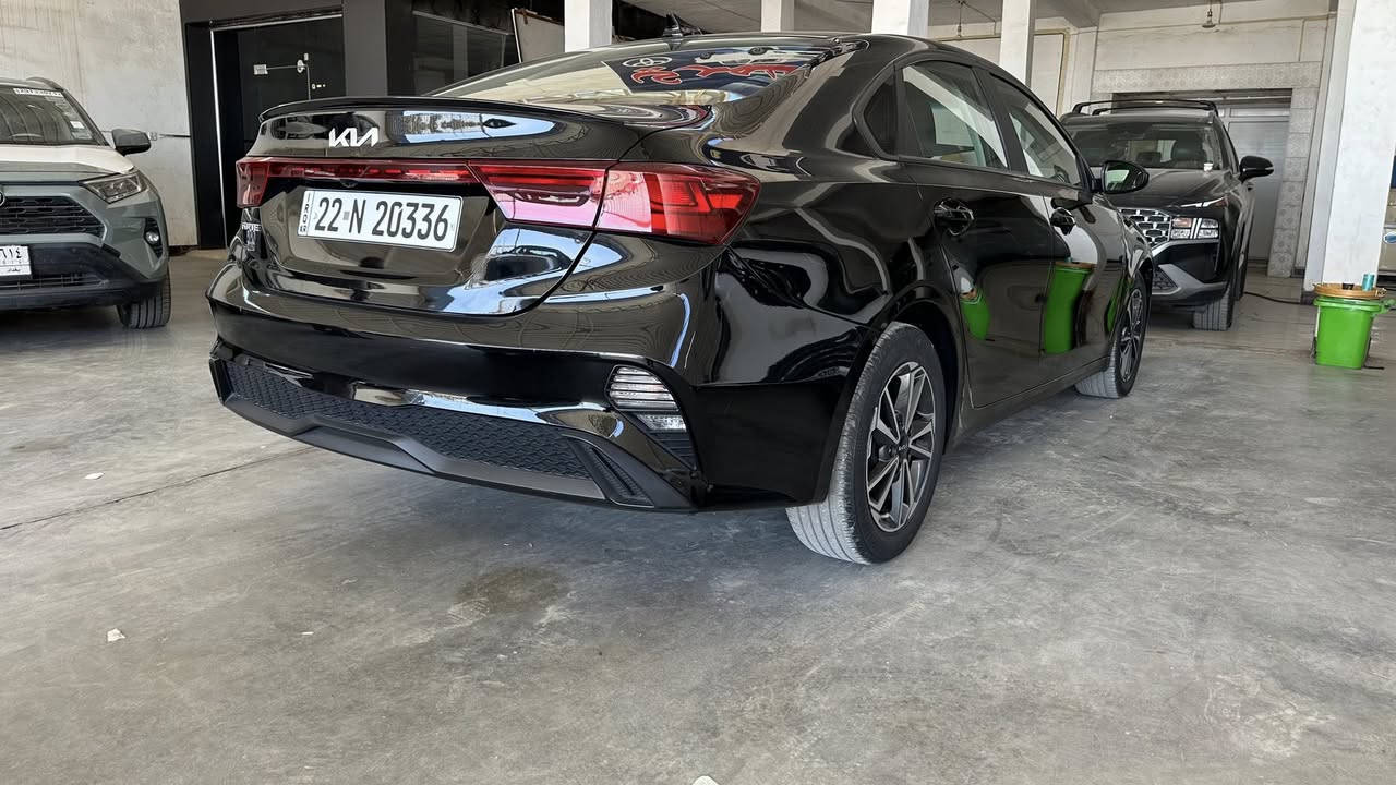 فورتي 2024 سياره جديده كلش ودخول جديد ومابها نقص لو برغي حادثاها بدون دواخل بدن ايرباك مكان سياره واسط العزيزيه  ***********
