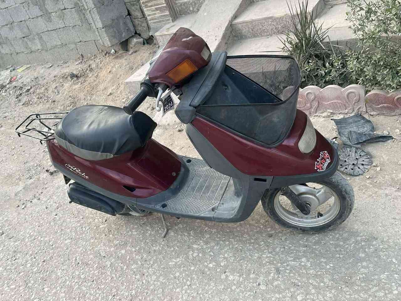 دراجه بزونه نضيفه مابيه اي نقص ( ما مفتوحه) سلف هندر
السعر:٤٠٠ وبيه مجال
للتواصل ***********
