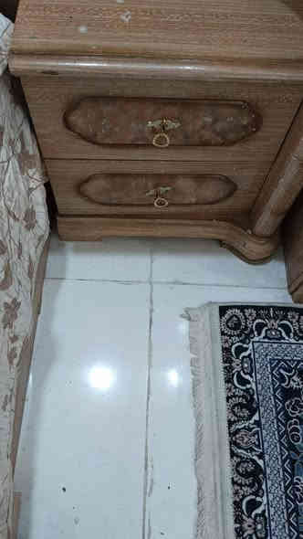 سلام عليكم غرفة نوم نضيفه نقص  ميز التواليت  معه غساله اوتوماتيك عنوان النجف حي السلام      *********** بي واتساب
