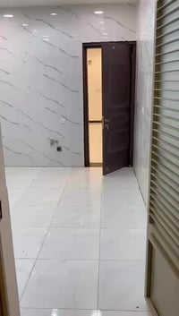 للأيجار شقة 150 متر زيرو ديلوكس غرفتين نوم وصالة ومطبخ وهول وحمام كاظم...