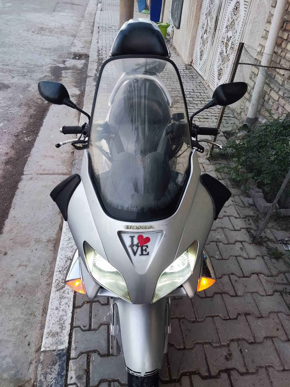 فورزه 06 فحل جامه طويله و جنطه و لايتات زنون كهرباء كلهه شغاله اوراق بيهه دوسات نيكل و ناشيه 32 سعرهه 950 مكاني بغداد الحسينيه ***********
