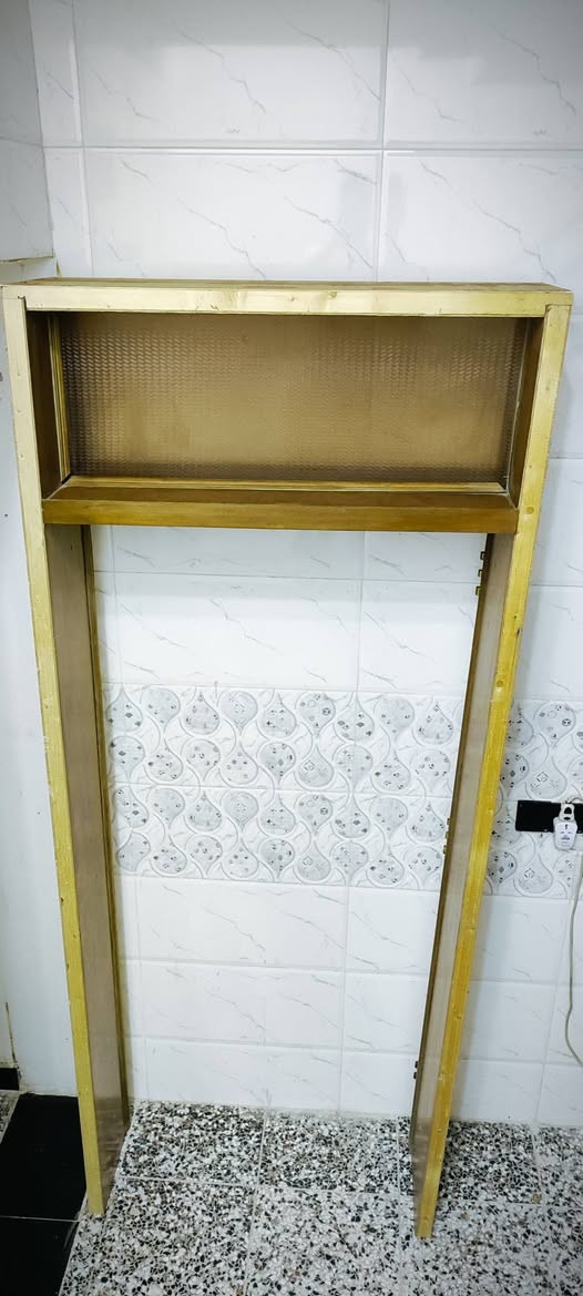 السلام عليكم ورحمة الله وبركاته
باب مع الملحق للبيع
 الطول = ١٧٩ سم
العرض = ٨٩ سم
الباب جديد وليس نضيف ومطابق للصورة ١٠٠% 
السعر // ((١٣٠)) الف فقط
العنوان // بغداد > البياع 
للتواصل بالخاص
 والماعنده امكانية ياخذه بلاش والله يرزق الجميع.


**إذا كنت صاحب هذا الإعلان وتريد حذفه لأي سبب، رجاءا أرسل رسالة إلى الدعم الفني**