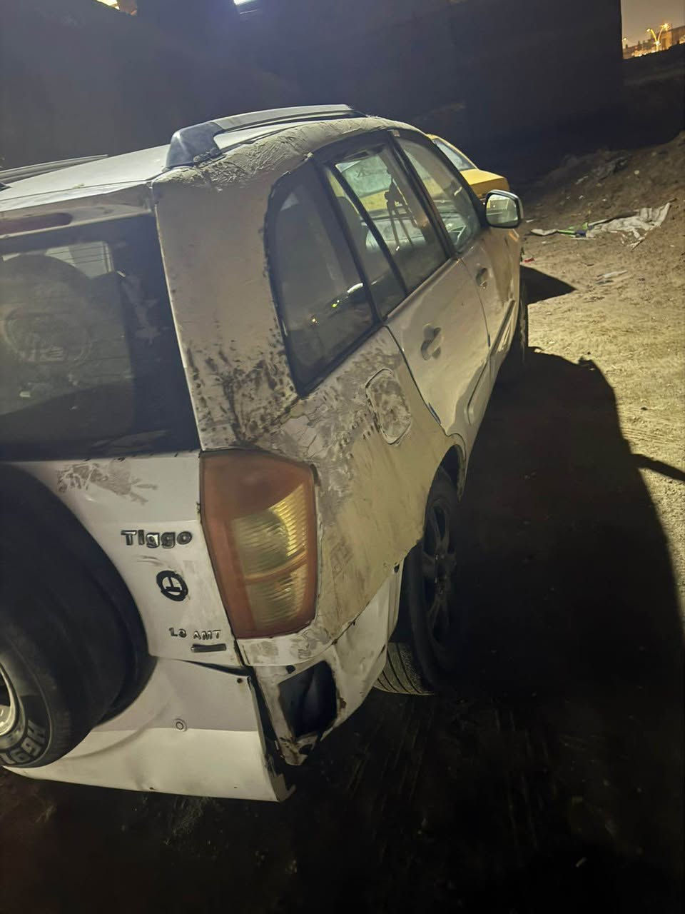 سلام عليكم 
تيكو للبيع 
مكينه وكير واصوليات رقم بصره اللماني سنويه منتهيه من ٢٠١٨
ابيع تسقيط السيارت يرادلها تعمير عام 
دواخلها نظيفة
سعر ٢١ ورقه ومجال قليل 
البصرة / القبله 
*********** البصرة, العراق
