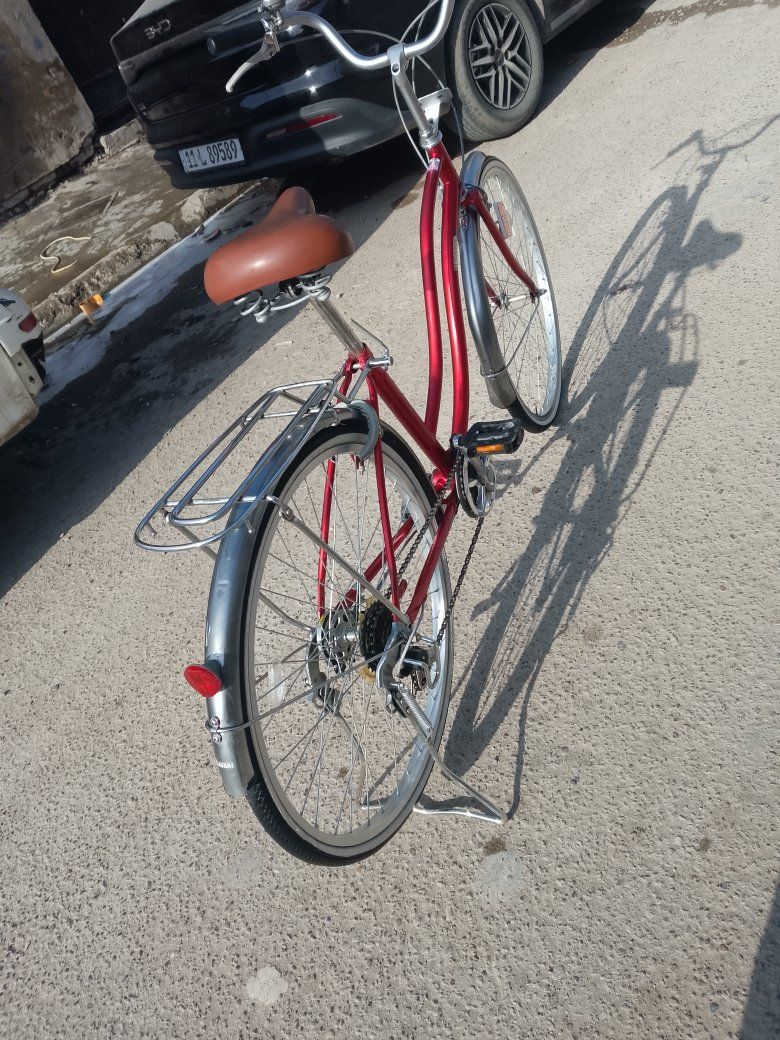 السلام عليكم بايسكل للبيع نضيف مال حاوية مابي اي نقص 
فقط الكير عاطل سعر 120 وبي مجال رقم الواتساب
***********
