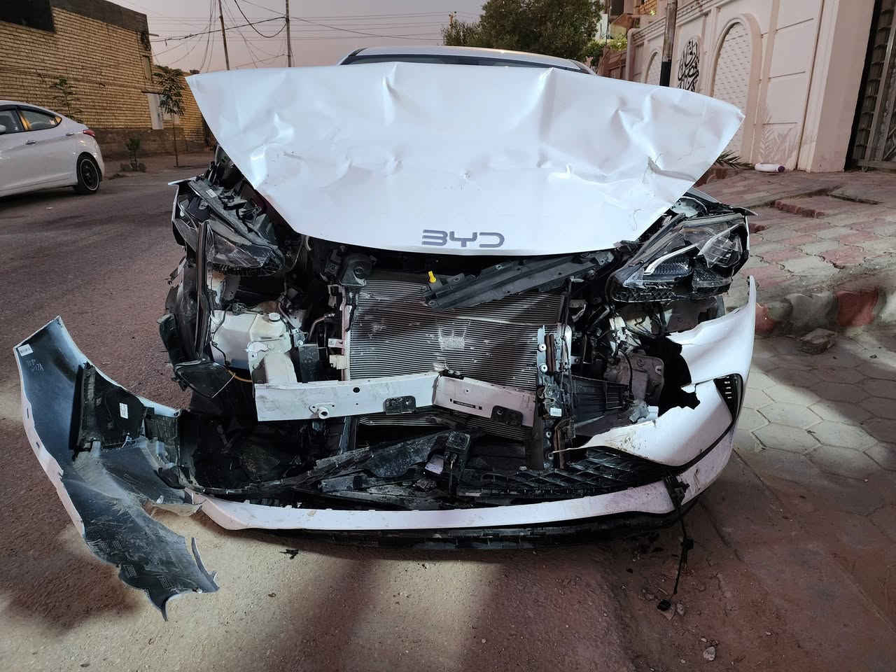 سلام عليكم
سيارة BYD Seal 5 الفئة العادية موديل 2025
ماشية 2000 كم
محرك البنزين ماشي 200 كم
الحادث مثل ما موضح بالصور والفيديو
السعر 90 ورقة
المكان النجف الاشرف


**إذا كنت صاحب هذا الإعلان وتريد حذفه لأي سبب، رجاءا أرسل رسالة إلى الدعم الفني**