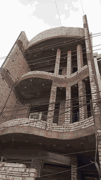 اعلااان مميز جدا 🔥🔥🔥😍♥️📢⛺
دار للبيع في #الغزاليه

مساحه 100م 
بناء حديث درجه اولى 2025
3طوابق 
يتكون من 
5غرف نوم 
صاله 
مطبخ 
صحيات عدد4
بيتونه 
سطح 
نقص فقط الواجهه 

وبسعر مناسب 

الموقع مدير الأمن قرب العاب الزيتون  موقع جدا مرتب وهادئ
  
لاستفسار عن السعر مراسله واتساب او الاتصال 
***********
