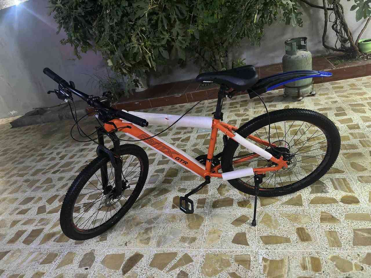 باسكل GTR نوعية BMX ✅
مواصفات ✅
دبلات نزول الأخير✅
كير ورا 7✅
كير كدام 3✅
صطاب امامي قويي✅
الخلفي مكطوع سويته 1000 دينار ✅
بريكات تسكات خلفي✅
وبريك تسكت امامي ✅
طفاره ✅
كشن احترافي ✅
سعر 100 وبي مجال ✅
مكاني موصل لايسر بيسان ✅


**إذا كنت صاحب هذا الإعلان وتريد حذفه لأي سبب، رجاءا أرسل رسالة إلى الدعم الفني**