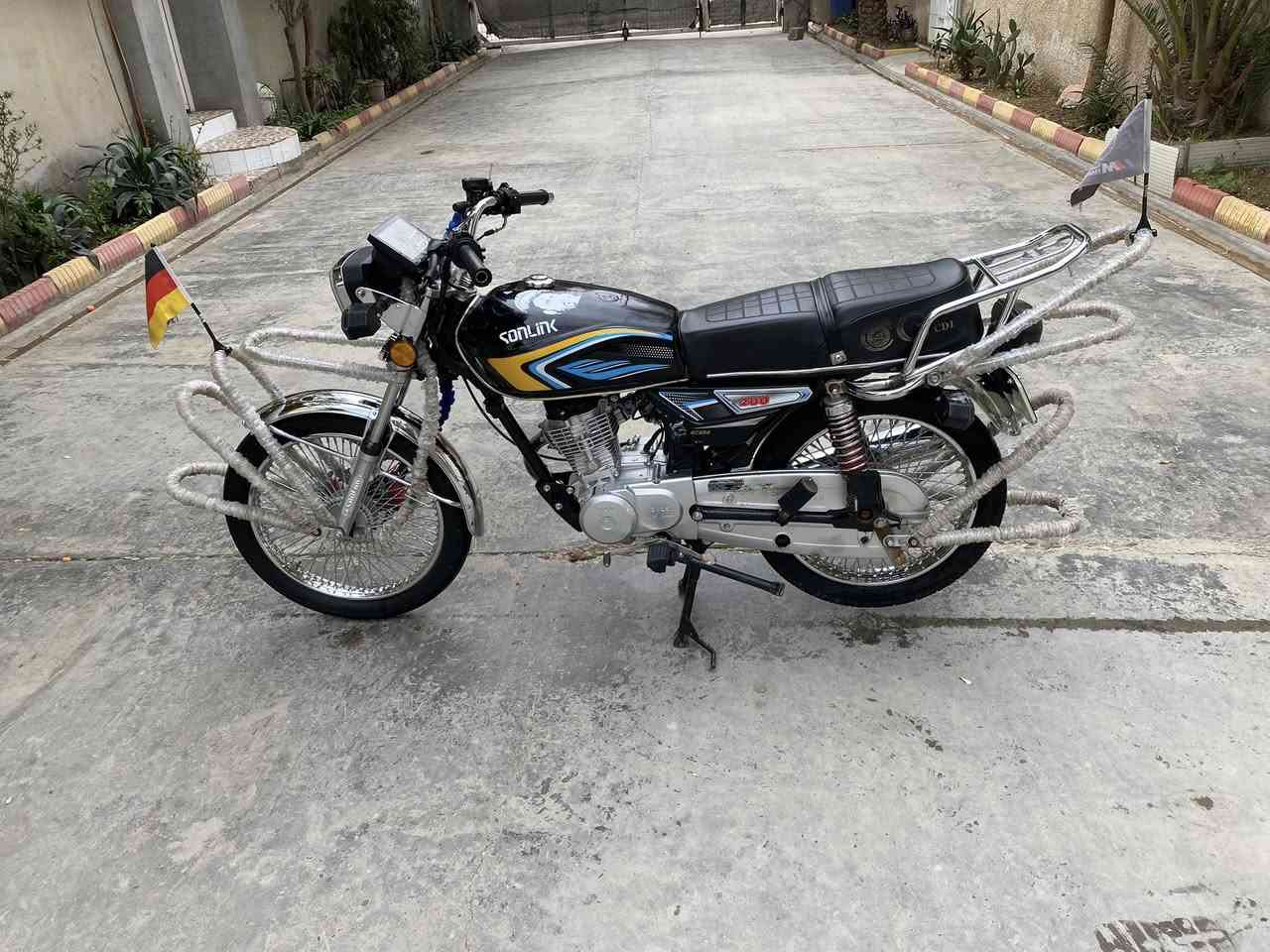 يالله
سلام عليكم دراجة تايكر موديل ٢٥ سولنك اصلي الدراجة كفالة عامة عليها إضافات حلوة ديالى بعقوبة ***********
