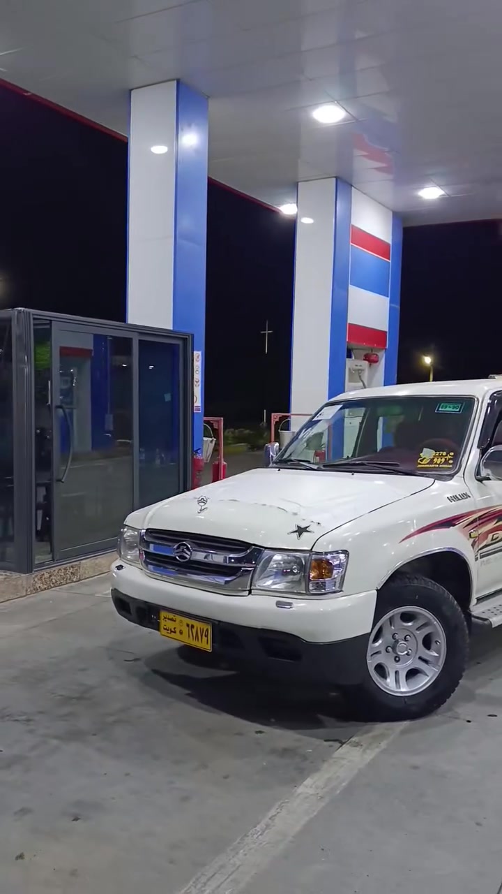 پیکاب دێر 2006 مەکینە بەخ ✅
ناو سور مەنەفیست فسڤۆڕ ✅
بێ بۆیاغ 180ڕۆیشتوە ✅
جوار تایەو ویلی لۆک ✅ 
مەکینە گێڕ بەشەرت ✅ 
تەقەو ڕەقە بە شەرت ✅ 
هەموو گیانی بە شەرت ✅ 
شوێن ڕانیە دەوروبەری لە خزمەت دام *********** یان       ..............***********
لە فایبەر واتس ئەپ لە خزمەت دام ئەدمین گیان وەری گرە زۆر سوپاس مەمنونم ئەدمین گیان
