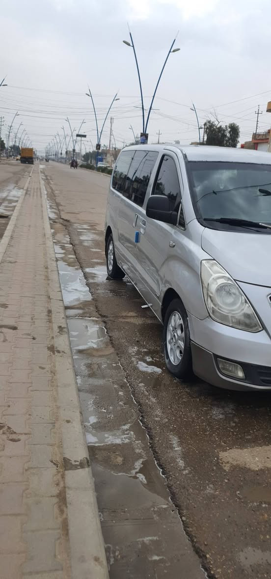 السلام عليكم 
سياره ستاركس 2009 مسكر أصل سياره كفاله من ضربه والكلبه والعيب الشرعي رقم كربلاء سنويه جديده مكان السياره العماره الاستفسار 
***********
***********
