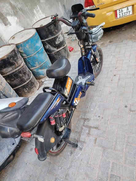 دراجه شحن حجم 20 بطاريات 4جدد صالي خمسه ايام من شادهه مكان الدراجه سماوه للاستفسار ***********.   السعر300 وبيها مجال بسيط للشراي
