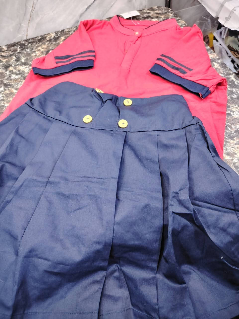 تراكات اطفال من عمر سنه لحد عمر 10 سنوات. سعر تراك 6000 توصيل اكو لحجز علئ هذا رقم *********** شي ان
