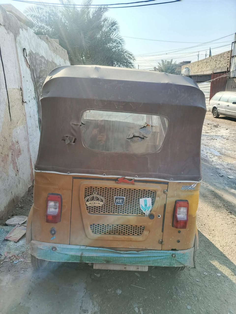 سلام عليكم تكتك 21للبيع كفاله كشر ومكينه العنوان بغداد الشعله السعر خاص ***********
