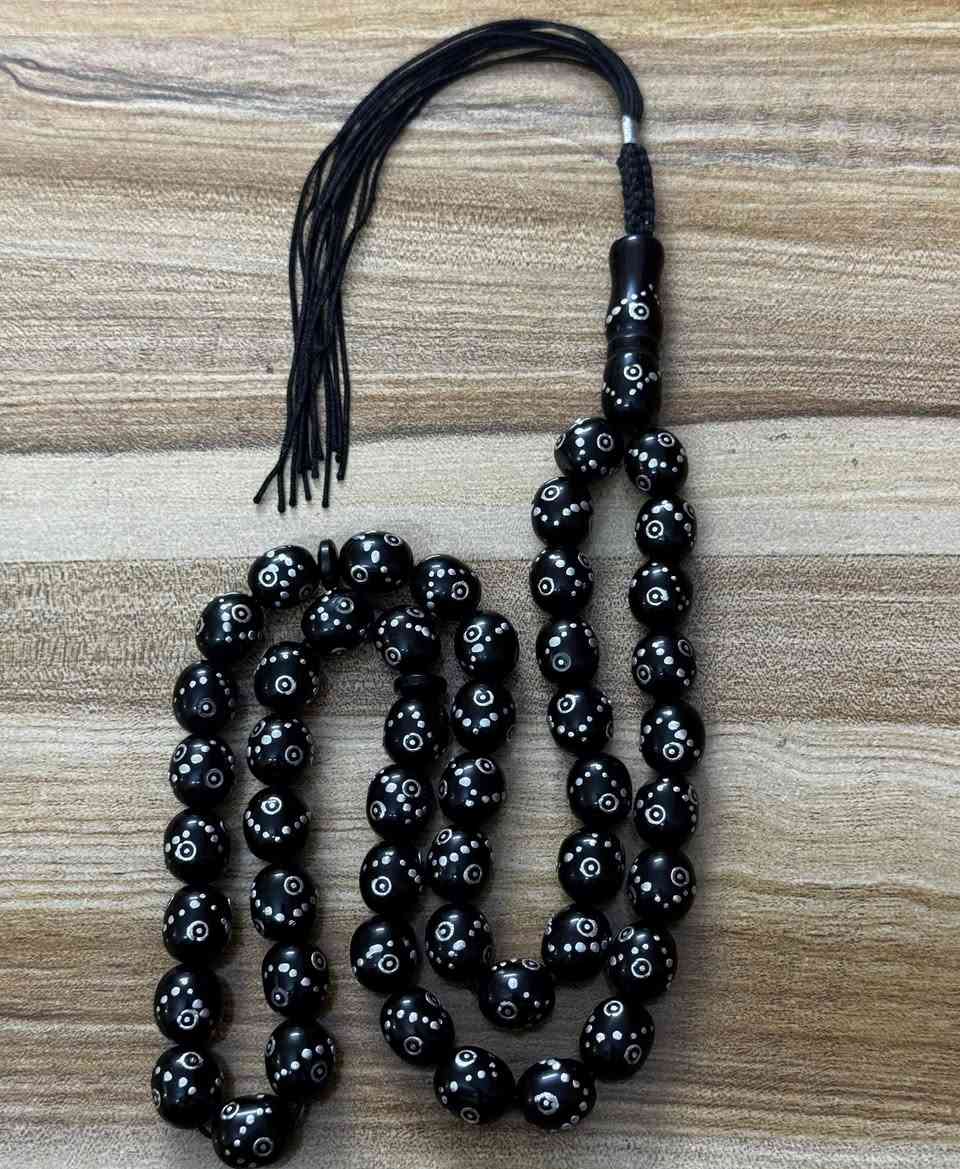 سلام عليكم اخواني {رمضان كريم عليكم احبتي} 🙏🏻
اخوان سبحة سندلوس نجفي قديم 49 حبة خشنة 
قطعة جميلة "السعر 25 الف فقط" يتوفر قطعتين فقط 
يتوفر توصيل لجميع المحافظات 🚚🚚


**إذا كنت صاحب هذا الإعلان وتريد حذفه لأي سبب، رجاءا أرسل رسالة إلى الدعم الفني**