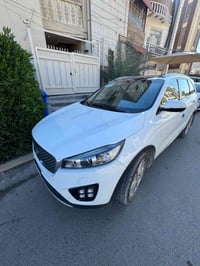 كيه سورنتو موديل 2018 فول مواصفات وارد خليجي ماشيه 80 الف مكانه المنصو...