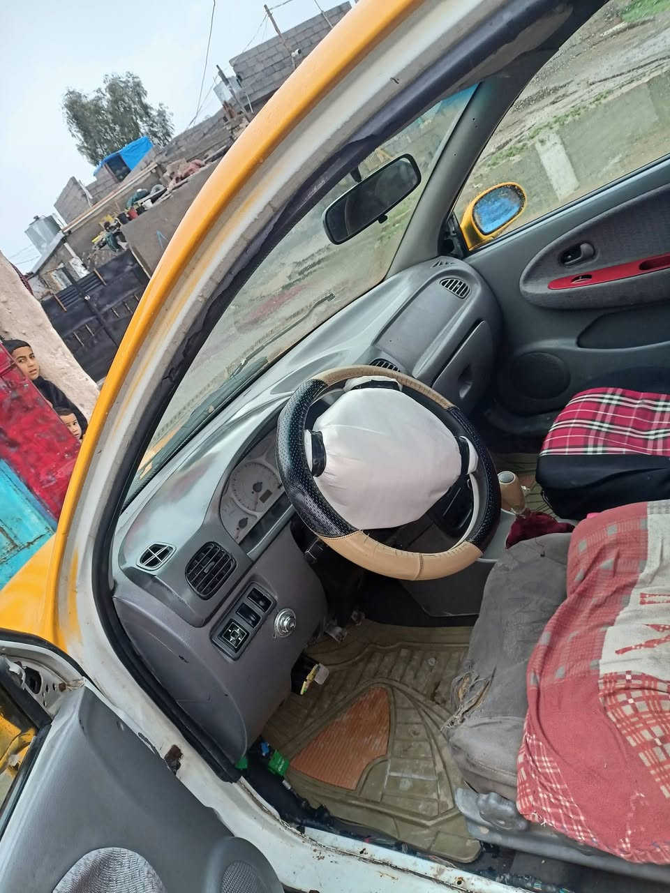 السلام عليكم كيا ريو موديل 2000 سنويه ساقطه من 2021 سياره شغاله مبيها اي شي يحتاج لها ترتيب بصيط سعر 10 اوراق قفل لاستفسار علا هاي لارقام 
***********
*********** 
مكاني كركوك
