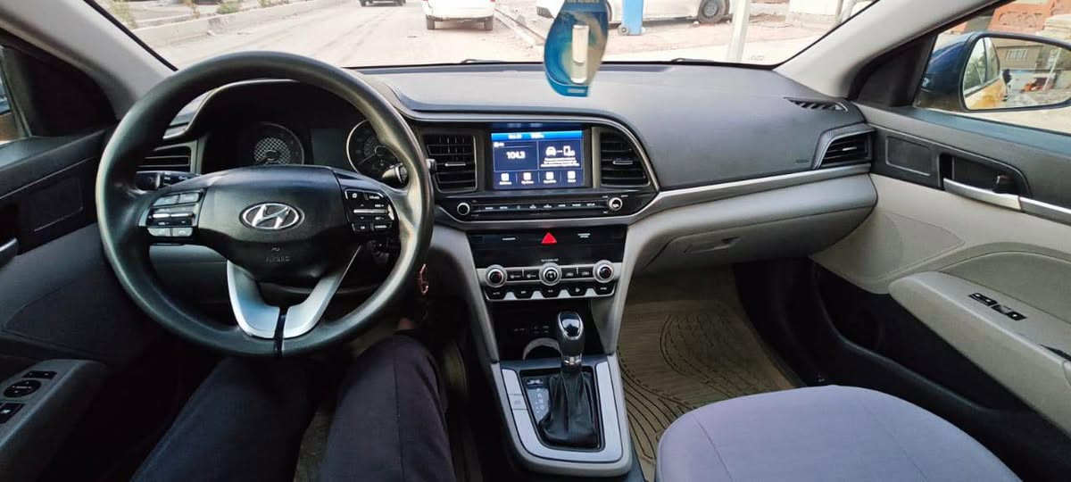 السلام عليكم النترا 2020 ماشيه 120 ميل نص فول 
السعر 125 وبيهه مجال قليل 
الاستفسار ***********
