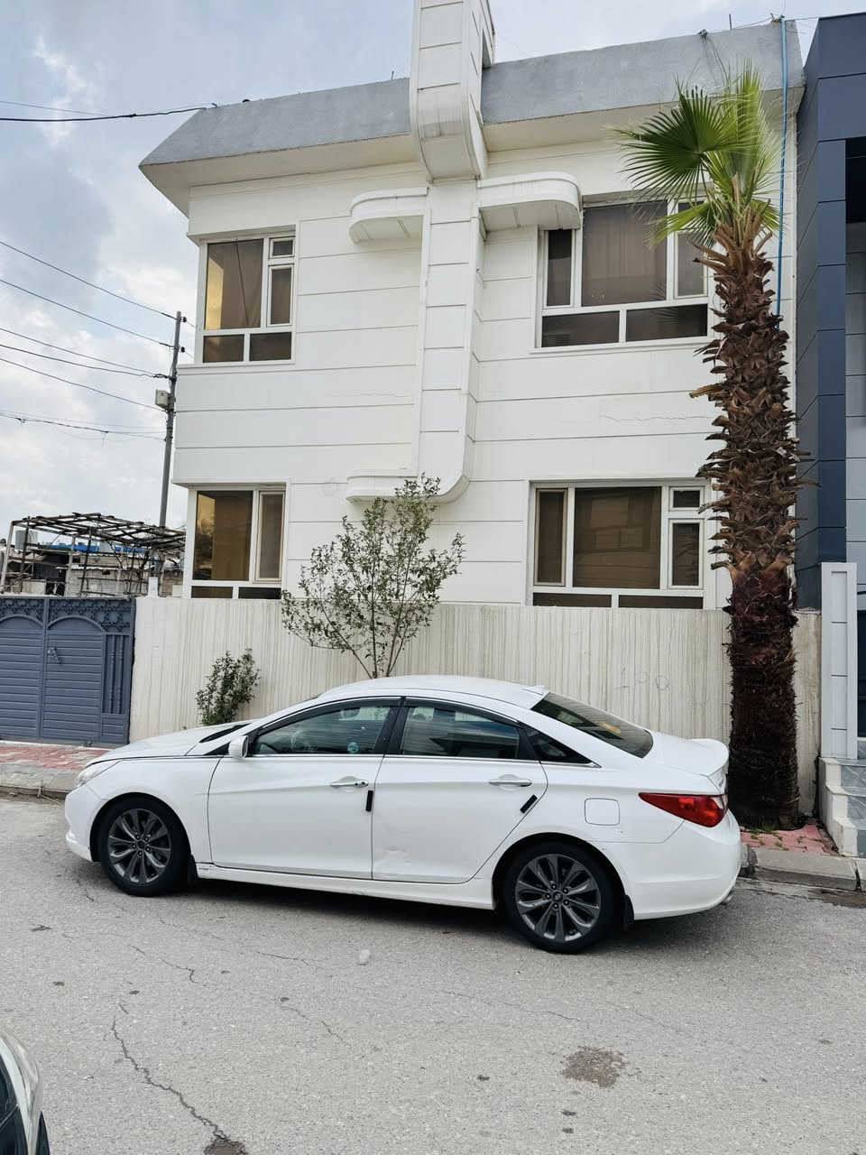 السلام عليكم 

سوناتا 2013 

السعر 114مع مجال قليل

رقم سليمانيه انكليزي باسمي هزة جديدة السنوية مجددة لغاية 2031 
بصمه تشغيل

كشن كهرباء شفتات ستيرن 

حساس خلفي مري شفط 

 اشاير بالمري تبريد قطعتين محرك 2400

وباقي المواصفات معروفة 

محرك 2400 بدون تبخير وبدون تنقيص مفتوح بس كلللش نظيف 

سيارة جديدة مال جناي جاهزة بدون اي نقص 

تخم تاير جديد

فيت بم وملحقاته جديد

بدون تنقيص ولا قطرة ولا تبخير ابد
ملاحضه / السيارة بدون خياسات ابد لا بوب ولا جاملغات
السعر  114 وبيها مجال

سونار جديد مرفق
🥰 واتس اب واتصال ***********

العنوان بابل
