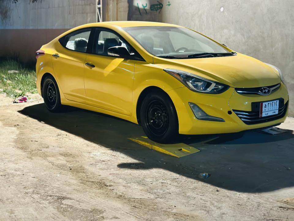 سلام عليكم النتره مديل 2016وارد امريكي السياره ليبل واحد حادثه البنيد  نفسه مصلح  سياره جاهزه من كلشي مكينه وكير وحداديه تبريد ❄️
موصفات باب ثاني 
رقم بغداد بسمي 
سياره خير من الله 
سعره 123وبيه مجال مكانه سياره حله 
***********  للعلم مكلف بالنشر ومامتواجد ع فيس
