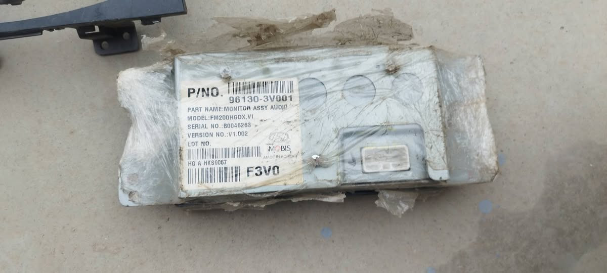 سلام عليكم مسجل و شاشه  و نيكلات مال دعاميه   مال ازيره. موديل 13 البيع قيم واخذ مكاني بغداد الكرخ الثانيه ***********
