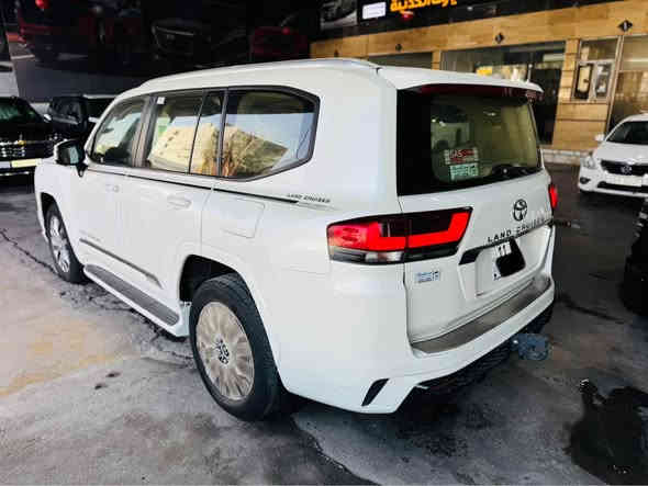 TOYOTA  
SAS  شركه ساز
رقم بغداد بسمي 
كل غراض بلادي موجود سياره 📦
‎الموديل :2024 . 
‎العداد :9000الف كيلو متر ..
‎* سقف سلايد .  
‎شغال /ثلاجه 
* 3 شاشه.  
‎* صندوق كهربائي  .  
‎* المقاعد الأمامية كهربائية . 
‎* المقاعد الأمامية و خلفية تبريد وتدفئة . 
‎* حساسات أمامية و خلفية.  
‎* كاميرا 360  4كاميرا
السعر ٧٥٥وبيهة مجال 
وكالة تويوتا عيراق شركة ساز اصلي 
العنوان زيونه تقاطع ملعب الشعب
***********
*********** بغداد
