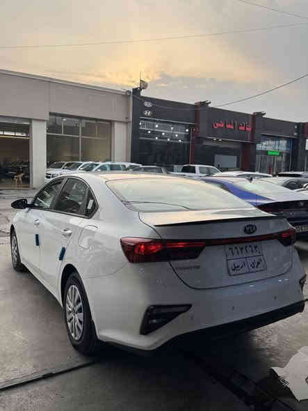 السلام عليكم.. مجرد ناشر اعلان لا تراسلني خابر صاحبها كبل..
سيراتو موديل ٢٠٢١ مكفوله تحويل وكاله تستلم صافي سعرها ١٥٩ ورقه مكانها بغداد رقم صاحبها *********** سامر
