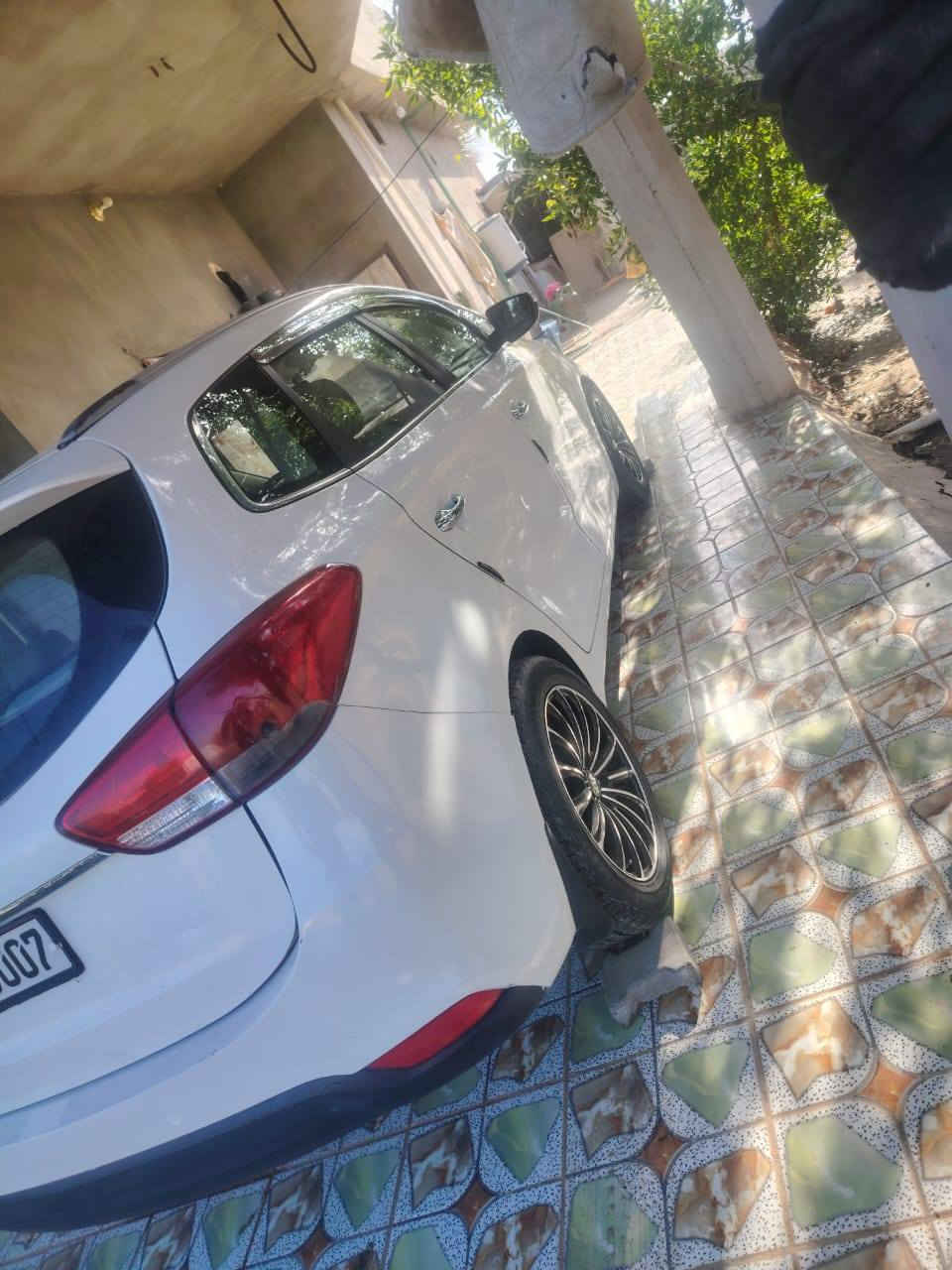 السلام عليكم

كارنزا 14 (7) راكب خليجي رقم اربيل بسمي تحويل ثاني 

 يوم #الظرر جاملغ وبنيد صبغ فقط بدون دواخل

موصفات

1مري شفط

2تبريد بيانؤ

3اشاير ترحيب #السعر 128

مكفوله كير #مكينه #صدر #تبريد الاستفسار ***********
