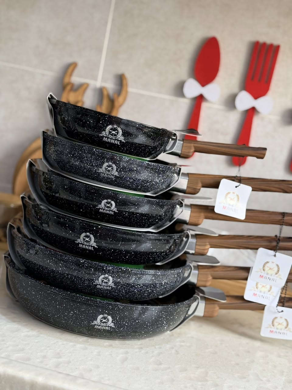 @الجميع سيت طاوات يده خشب اااصلي وانطي بي ضمان💯💯💯سيت يتكون من 6 قطع قياسات 😜🤪زيتي ماركه وميلزك بي اكل ضمان ♨️💯💯قياسات👇👇
18- 20- 22- 24- 26- 28
❌❌كل هذا والطاوه عميقه وثكيله وتجنن وسعر السيت 55 الف ❌❌
المفرد ✌️@إشارة الي تحب مفرد✌️✌️
18 سم 6 الف 
20 سم 7 الف 
22 سم 9 الف 
24 سم 10 الف 
26 سم 11 الف 
28 سم 12 الف


**إذا كنت صاحب هذا الإعلان وتريد حذفه لأي سبب، رجاءا أرسل رسالة إلى الدعم الفني**