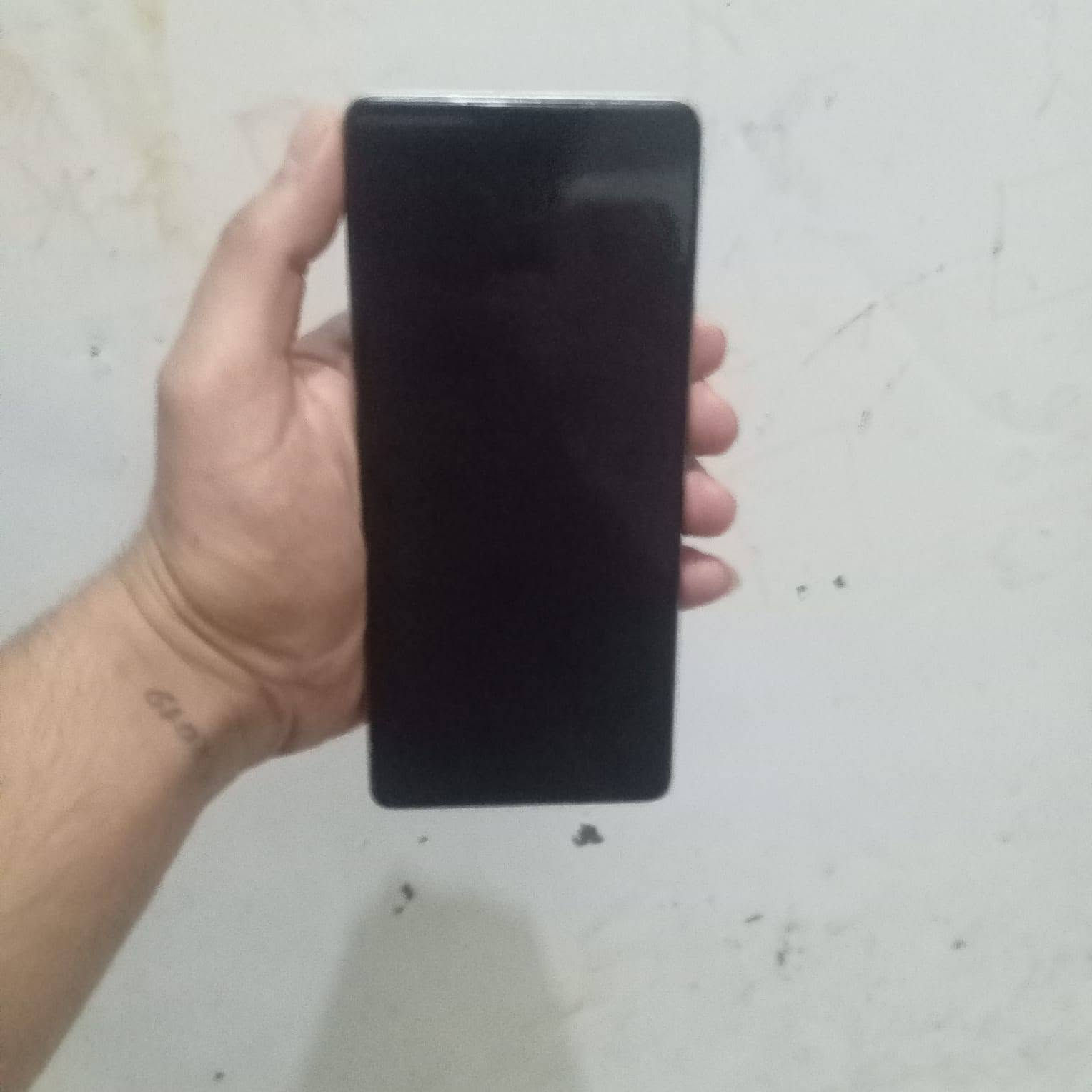 السلام عليكم TECNO CAMON 30 ذاكره ٢٥٦ بي زلغ بشاشه ماتثر مكاني بغداد مدينه الصدر 
السعر 150
***********
