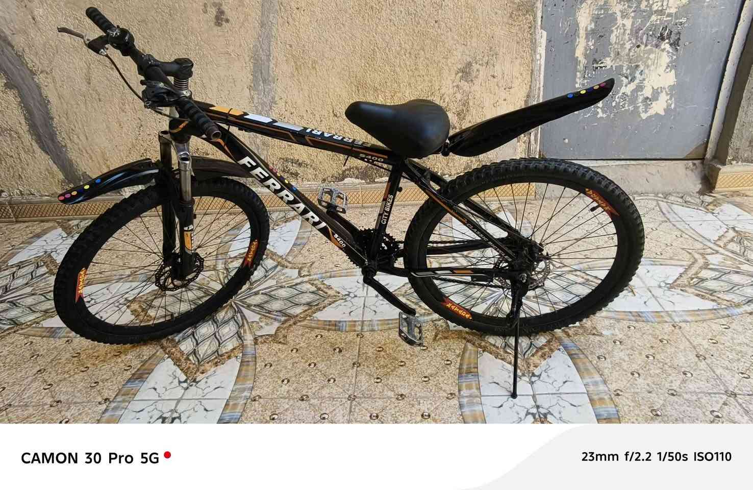 سلام عليكم بايسكل جاهز من كلشي جبلي حجم 26 الرقم *********** العنوان بصرة زبير  السعر 
 75و بي مجال

