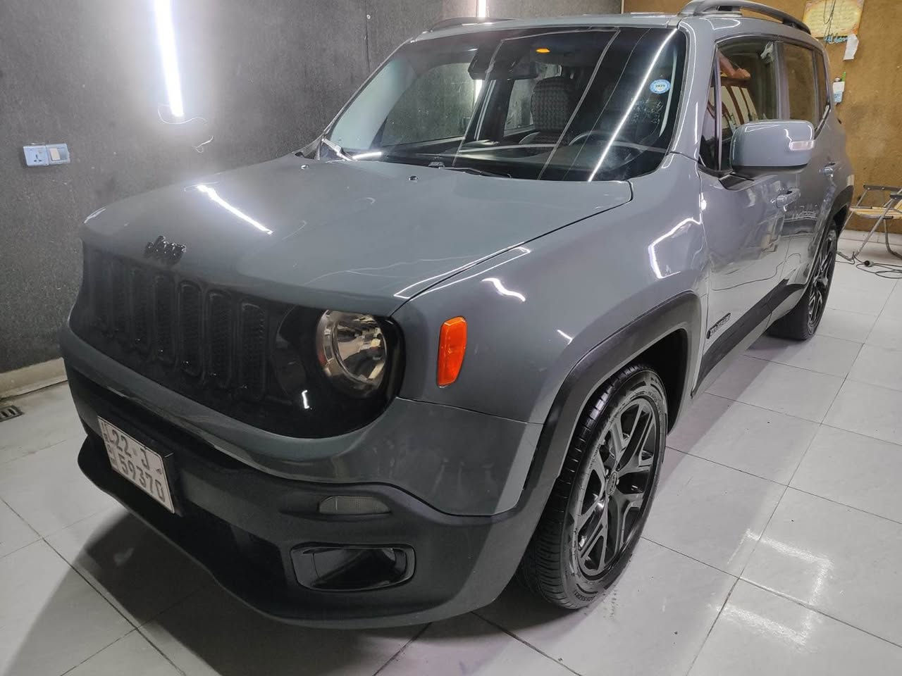 Jeep renegade 2017 بەناوی خوای گەورە 
2.4 litr
75000 mile
 دوپارچەی بۆیاخە بی ناوگرتن ئیرباگ سیستەم سەیارەکە زۆر تازەیە. دەبل گێر .تەحدیل سورعە . بەسمە و شەغال رەقەم و سەنەوی تازەیە فولە بەس سلایت نیە سپیری دانەبەزیوە  سەیارەکە کامل جایزە بی ساردوشوخت شوین سلیمانی سعر121 گەڵا رقم تلفون🩶***********🩶***********🩶 السليمانية, العراق
