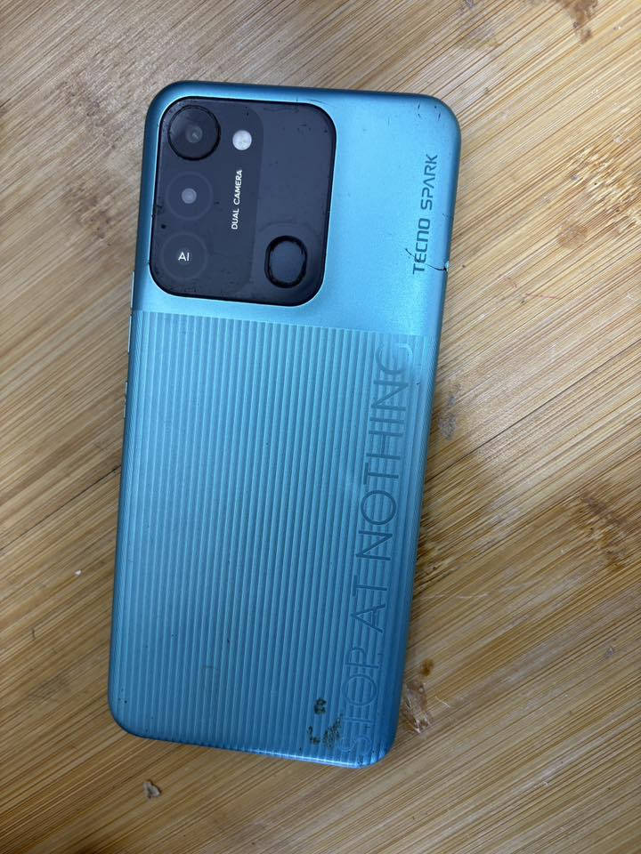 التاب امزون ذاكرة 8 انكليزي فقط الموبايل ذاكرته 32
اثنينهم 30 الف


**إذا كنت صاحب هذا الإعلان وتريد حذفه لأي سبب، رجاءا أرسل رسالة إلى الدعم الفني**