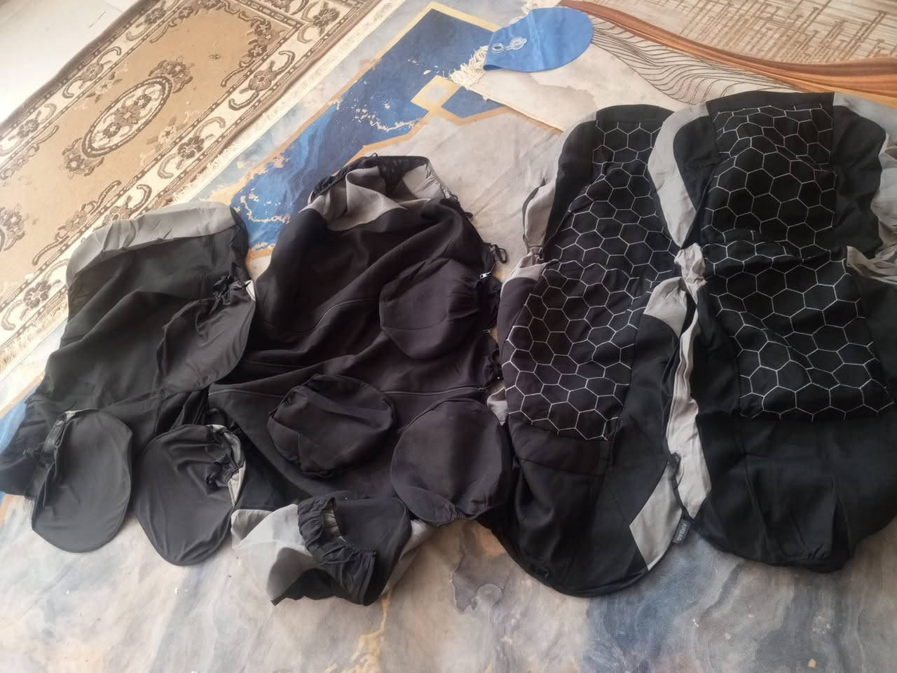 دوشمات سيارة عدد 3 كل دوشمة تكفي 5 مقاعد  وعندي دوشمة جلد طبي مقعد واحد وعندي دوشمة قديفة لون جوزي مقعدين كل هاي الدوشمات ب 50


**إذا كنت صاحب هذا الإعلان وتريد حذفه لأي سبب، رجاءا أرسل رسالة إلى الدعم الفني**