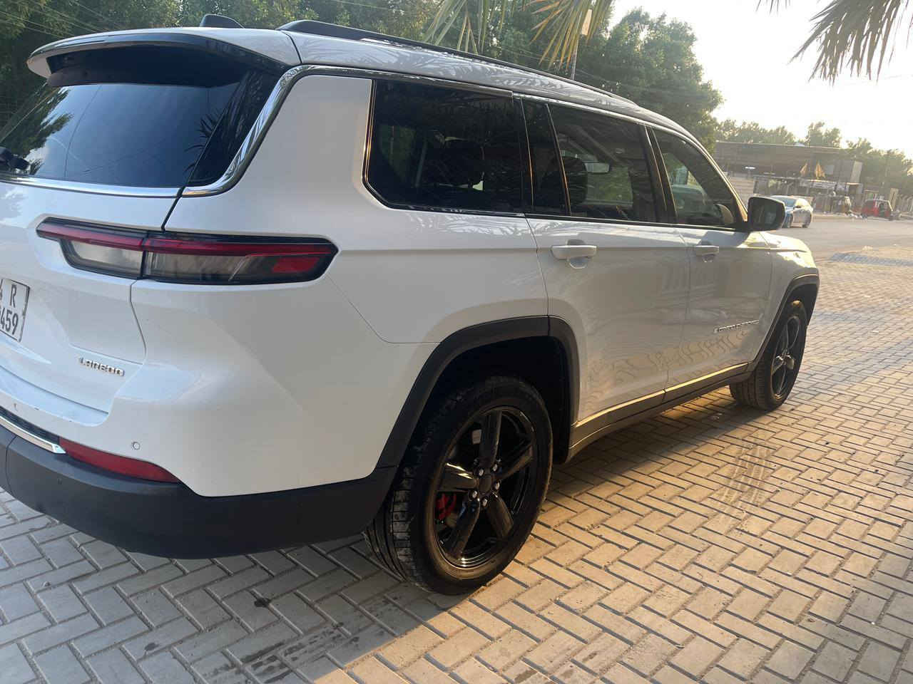 جيب لاريدو موديل 2022
رقم بصره الدولي باسمي السياره متواجده في بغداد 
سبعه راكب نص فول بدون بانوراما والكشنات مخمل السياره ماشيه 90. الف صور الحادث والسونار مرفقات بالمنشور 
السعر 25000 الف دولار بيها مجال ما متواجد على الفيس بوك اتصل وتدلل رقمي ***********
