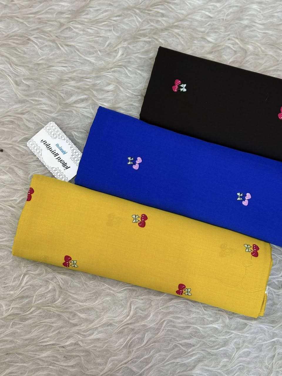 إِنَّ هَٰذَا لَرِزْقُنَا مَا لَهُ مِن نَّفَادٍ 🧿

اكبر مجموعة كشمير إيطالي مائي بالعراق 🤩
من أفخم أنواع الكشمير 🥰

#اقمشه_ابراهيم_الشيباني_الاولى_بالعراق 
سعر متر 2 ونص 
سعر القطعة 6 الف 
#شعارناا_الثقه_المصداقيه 

حجز مراسله الصفحة أو الواتساب ***********
متوفر توصيل كل محافظات العراق ✈️
#عنواننا كربلاء شارع الجمهورية بدايه مجمع البغدادي فوق المحل لافته باسم ابراهيم الشيباني 🏆
