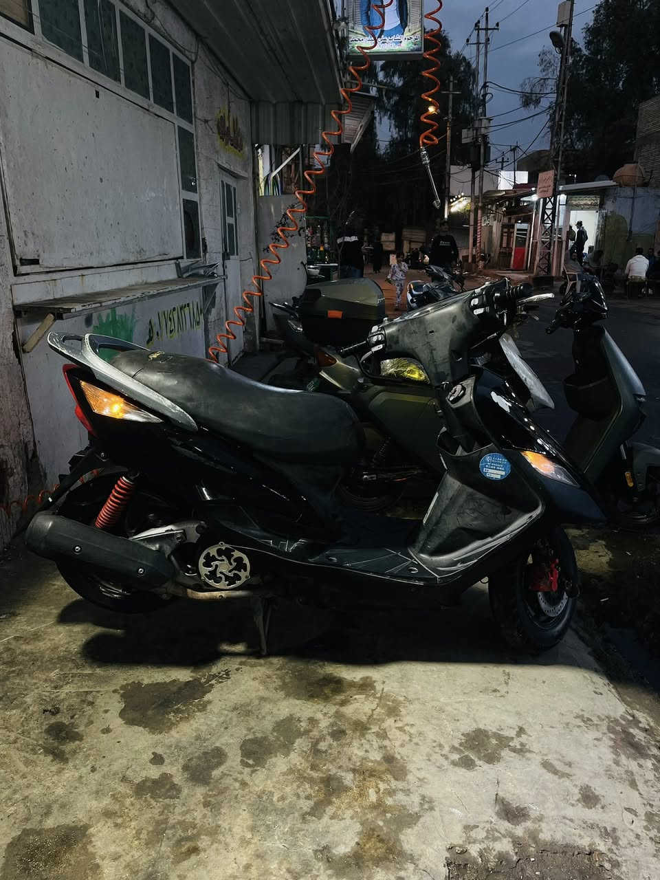 للبيع دراجة جي تي ار ثعلب دراجة كاملة مابيه نقص  مكينة بلادية كهربائيات كلهة شغالة كاملة للخير للبيع  سعر 500وبيهة مجال مكاني بغداد الكاضمية او الشعب رقمي***********
