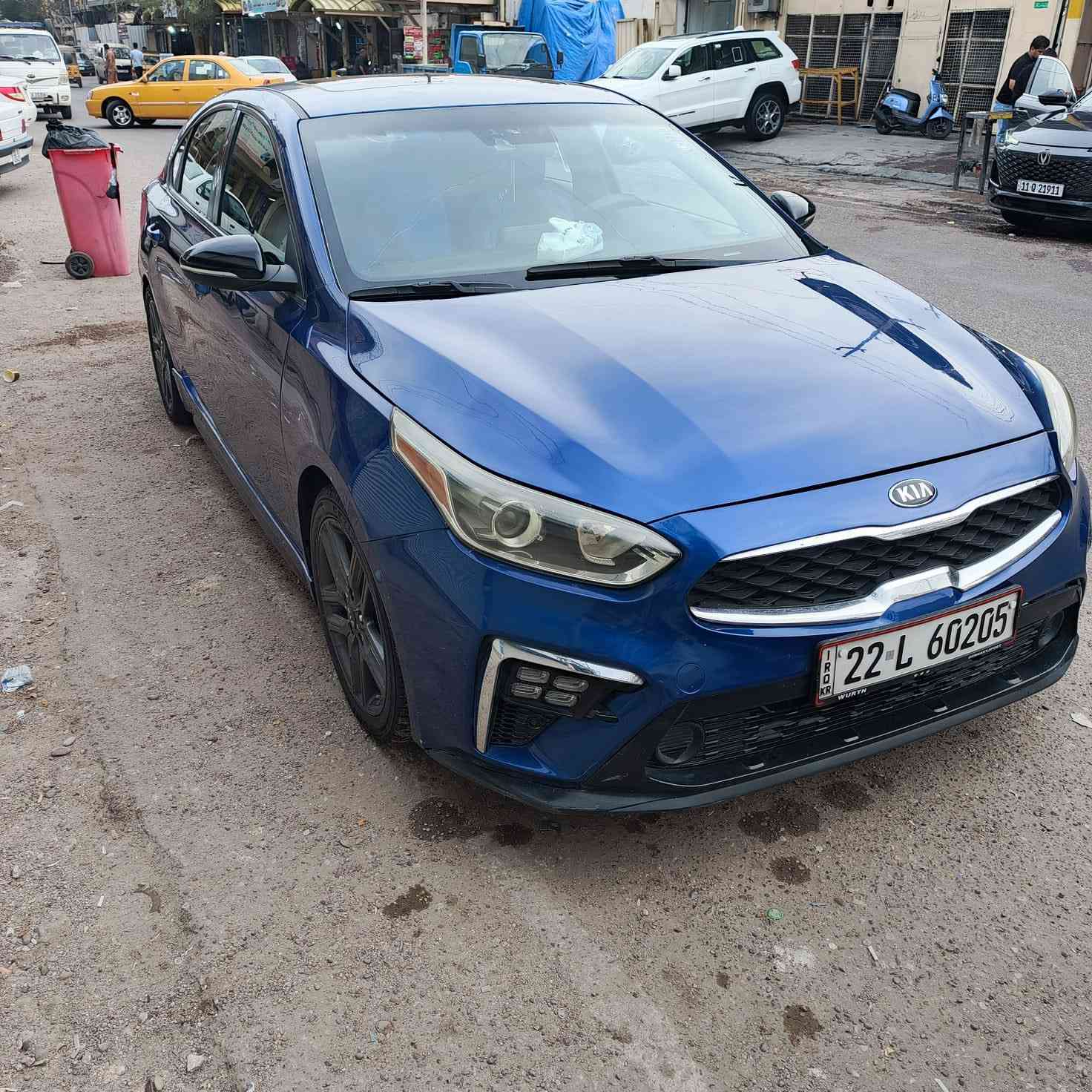 السلام عليكم فورتي 2020 اعلى فئة GT فول مواصفات امريكية حادثها جاملغ وهنا بلعراق نفس الجاملغ وشوية من البنيد بدون دواخل السيارة إبرة نقص مابيها مكاني بغداد العطيفية السعر127 بيها  مجال  رقم ***********
