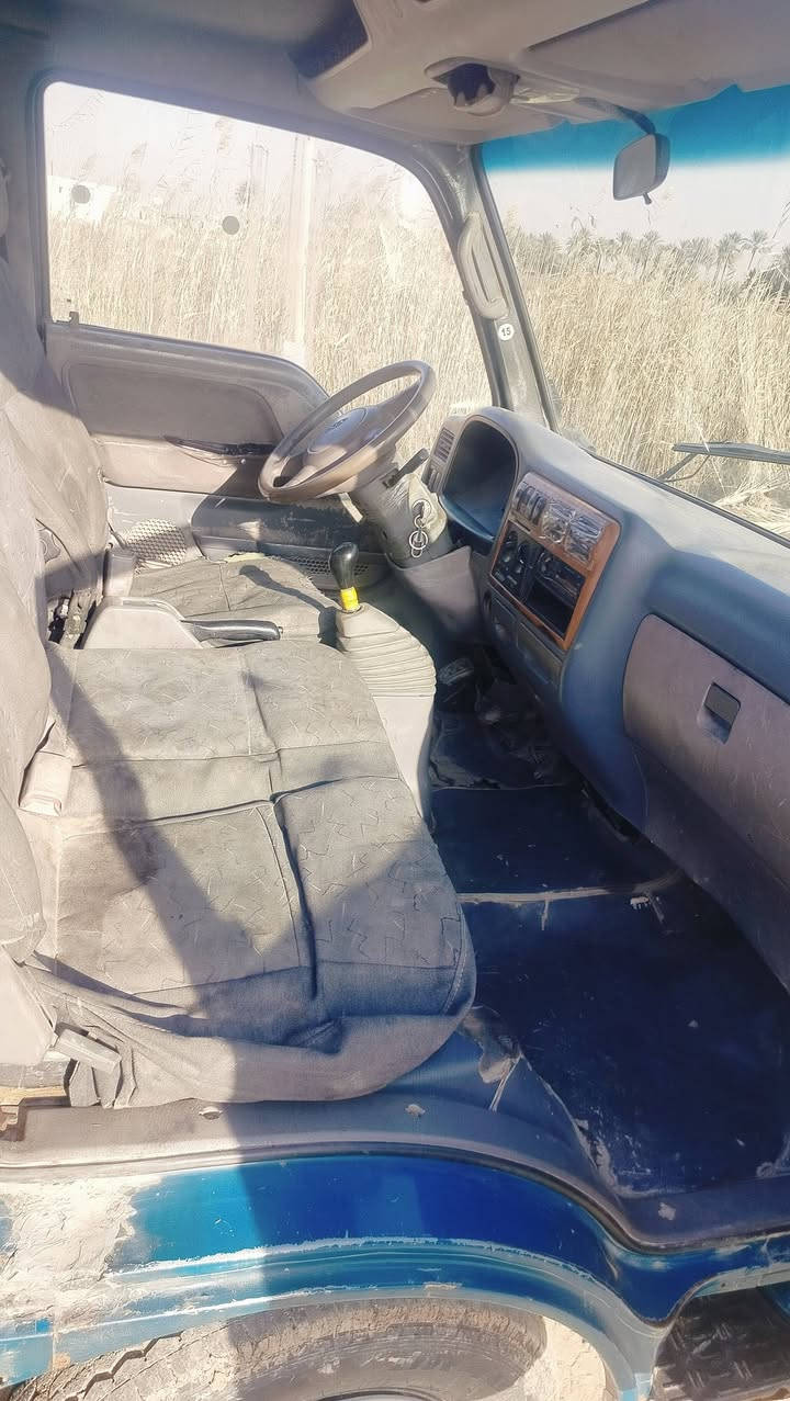 كيا ام عيون البيع موديل 2001 سياره محرك كير اكسن كله جديد استفسار ***********
