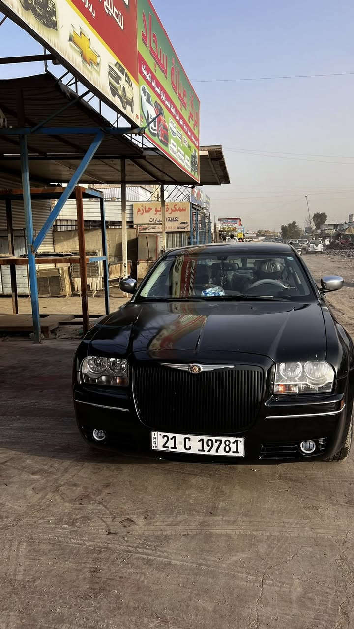 يالله السلام عليكم اوباما 10 للبيع السياره وارد كندي السياره نضيفه على ايدي اني عسكري ماطلع بيها فقط للدوام ونادراً اروح لبغداد (ممتعوبه ) السياره سعرها 115 بيها مجال بسيط  موقعها ميسان المجر الكبير رقم الهاتف ***********
